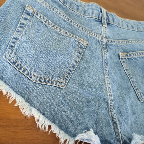 Topshop Kiri denim Mini shorts with frayed hem size 8 - Picture 6 of 8